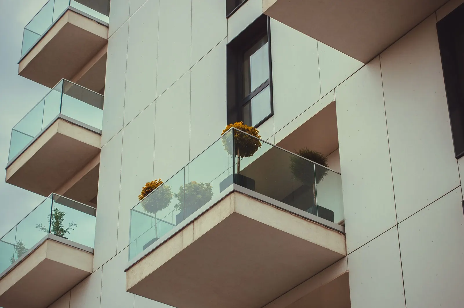 Katlanır cam balkon uygulaması