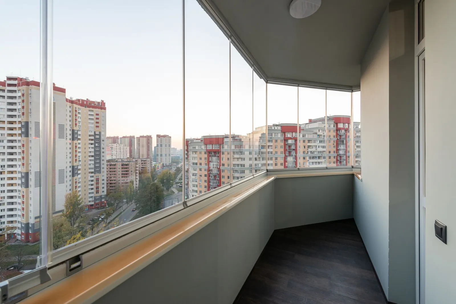Cam balkon sonrası — kapalı balkon